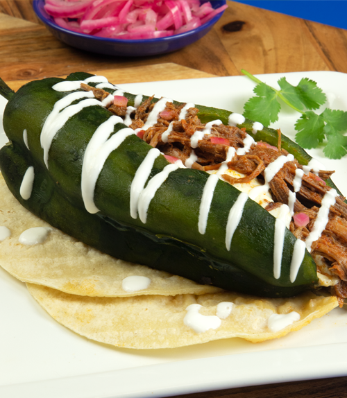 TACO DE CHILE RELLENO CON BARBACOA